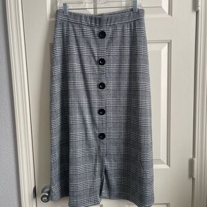 Elegant Checkered A-Line Skirt - Black and White